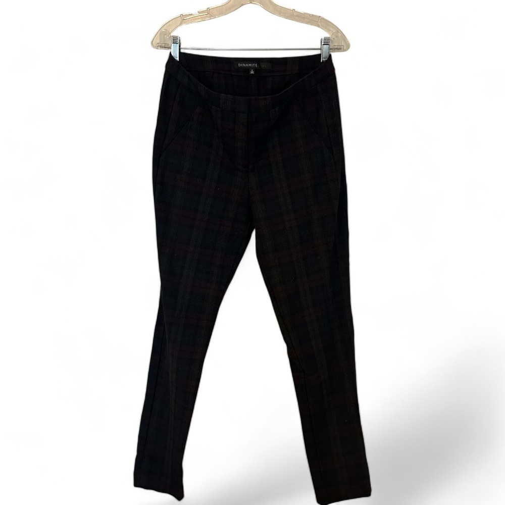 Women's Dynamite Plaid Pants Size 8 Black and Red